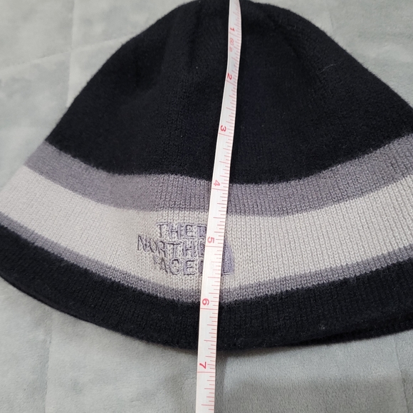 The North Face Beanie - Picture 4 of 4